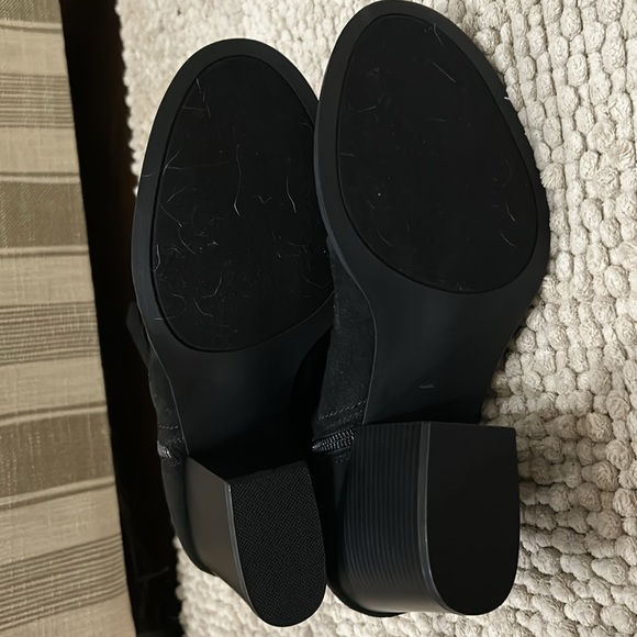 Black open toe booties - Picture 5 of 6